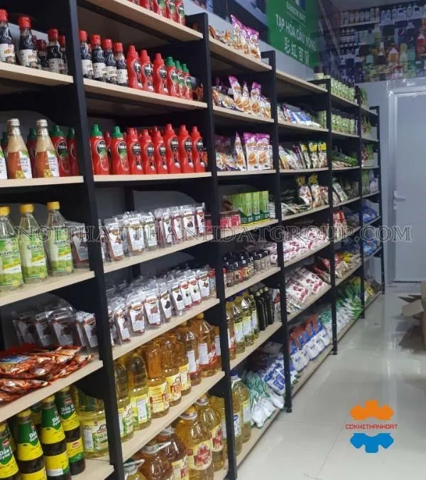 Việc mua sắm tại các cửa hàng uy tín giúp đảm bảo chất lượng và sự đa dạng cho người mua lẻ