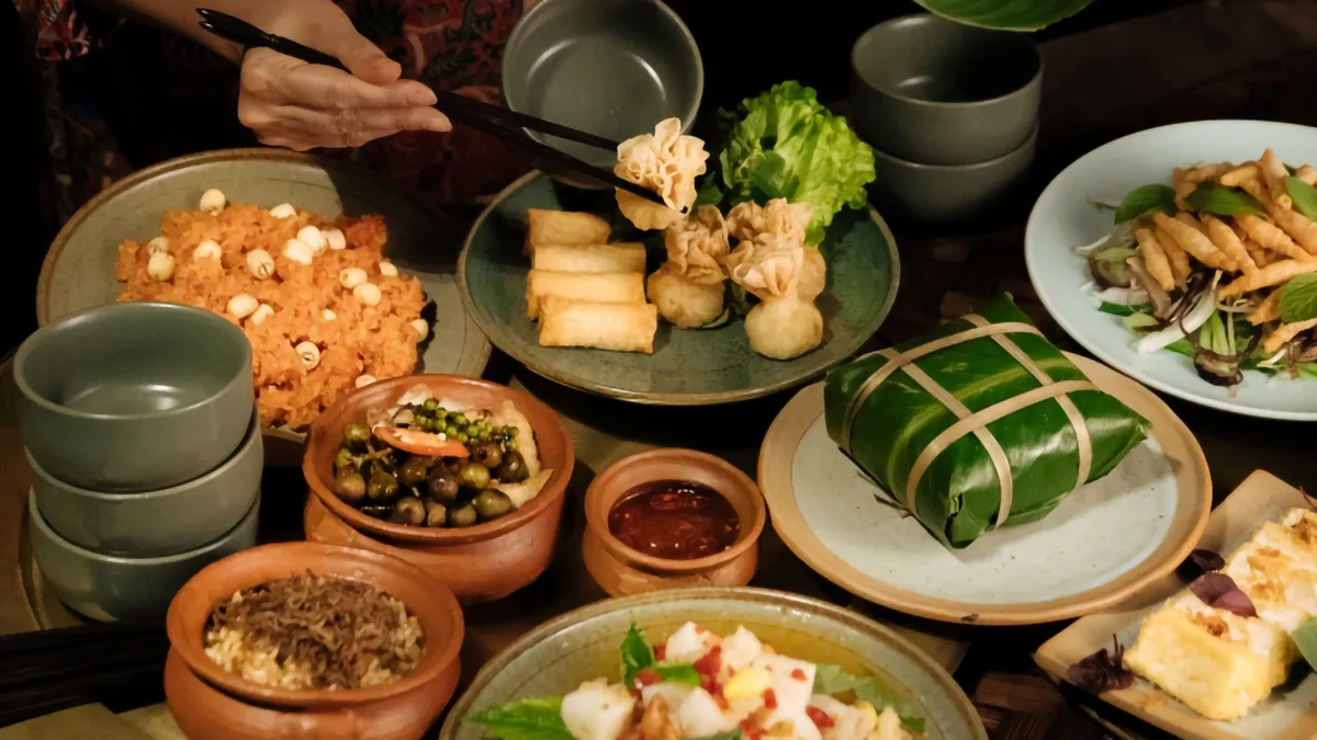 Bí Quyết Tìm Quán Ăn Chay Ngon Rẻ Quận Đống Đa Chuẩn Vị Bí Quyết Tìm Quán Ăn Chay Ngon Rẻ Quận Đống Đa Chuẩn Vị
