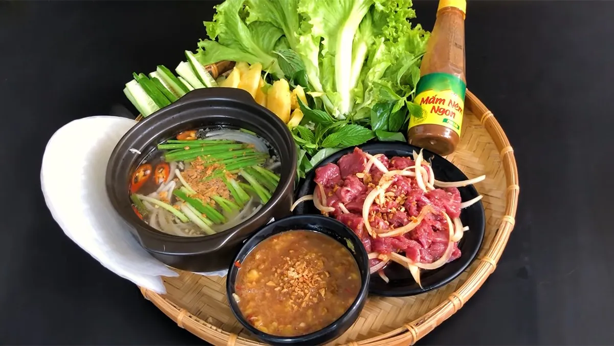 Nguyên liệu tươi ngon là yếu tố tiên quyết tạo nên sức hấp dẫn của món ăn