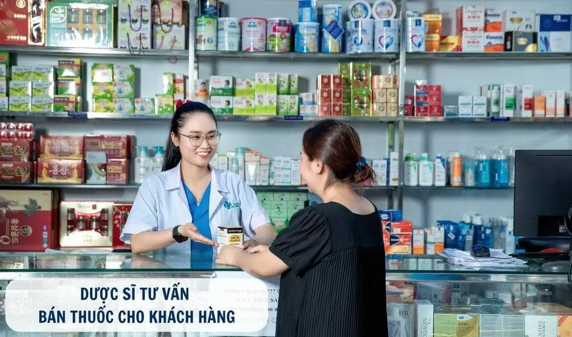 Tư vấn chuyên môn từ dược sĩ giúp bạn lựa chọn đúng sản phẩm phù hợp với tình trạng da