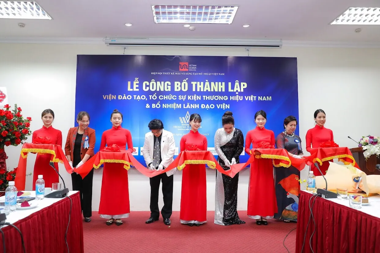 Lễ khai trương được tổ chức bài bản giúp doanh nghiệp khẳng định thương hiệu ngay từ ngày đầu