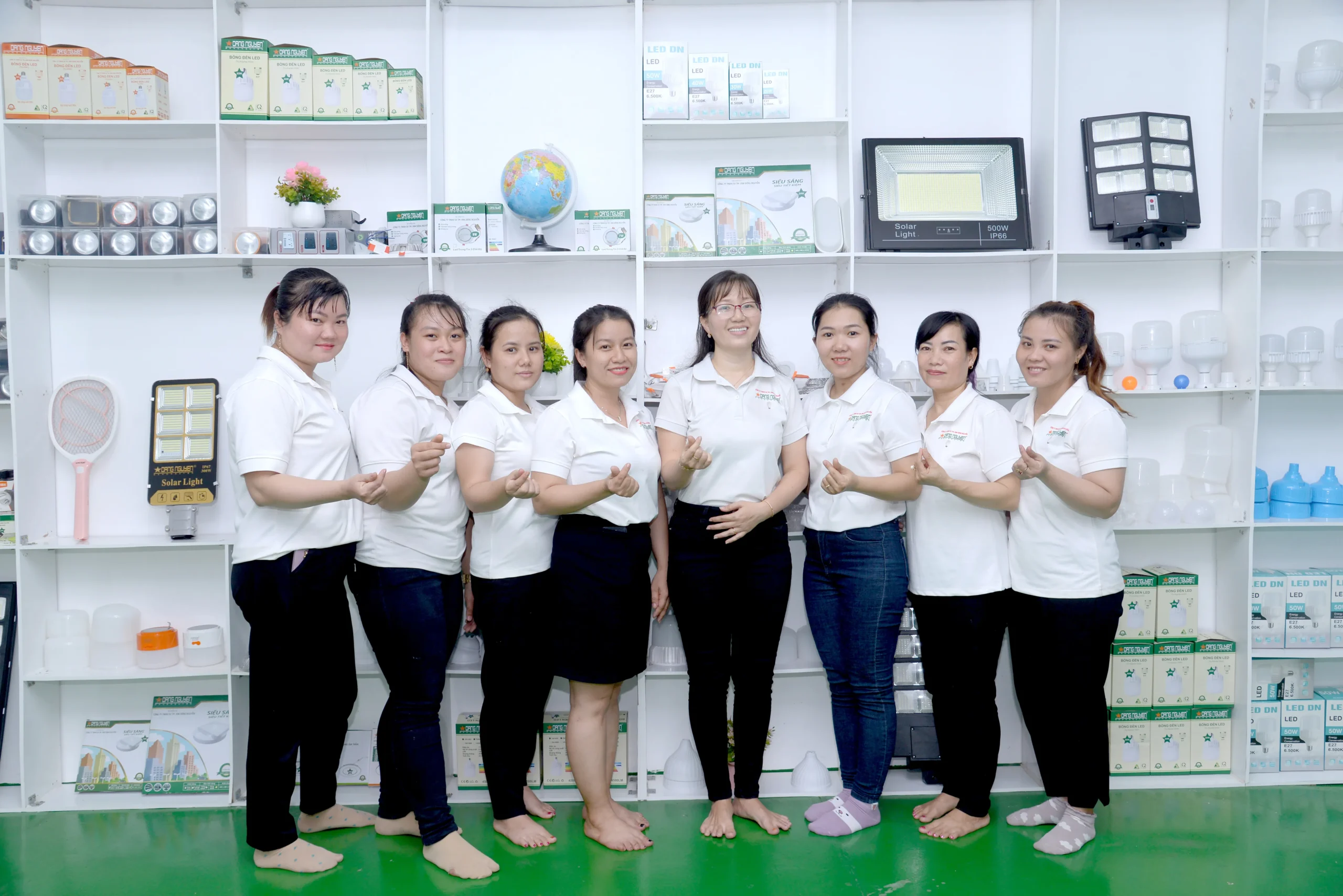 Dịch vụ tư vấn chuyên nghiệp giúp khách hàng chọn được sản phẩm ưng ý nhất