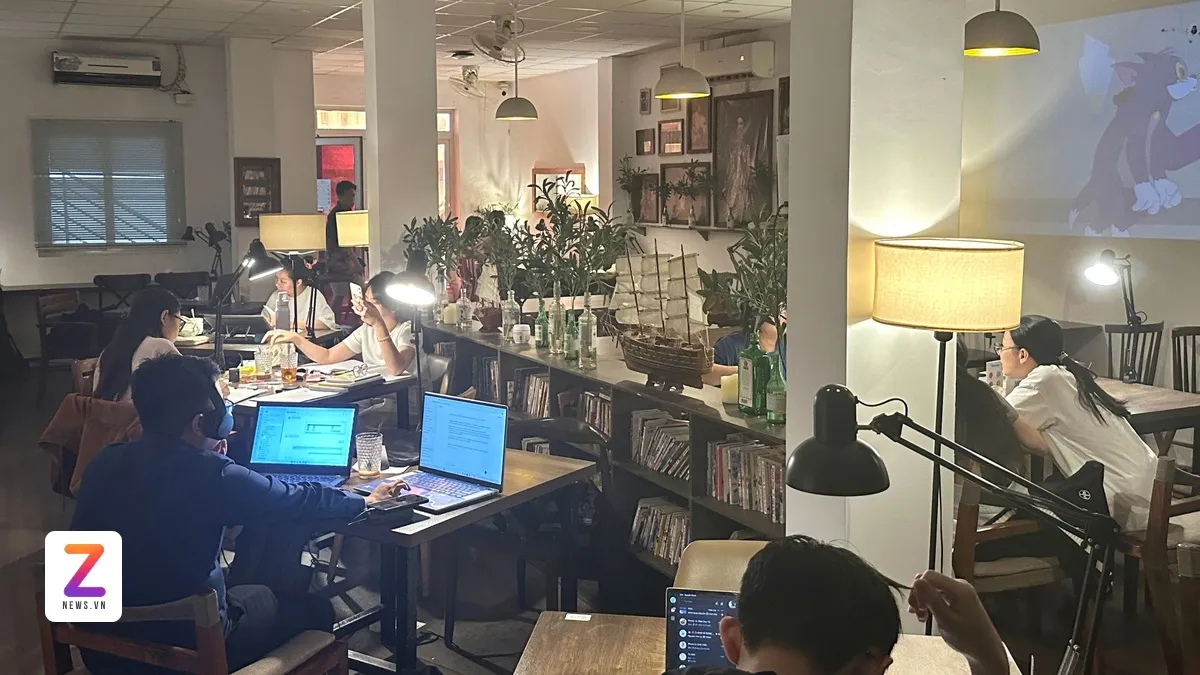 quan_ca_phe_znews Môi trường làm việc lý tưởng xuyên đêm dành cho các freelancer và người làm sáng tạo